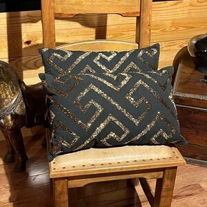 NEW Set of 2 LOLOI 100% Cotton Black w/ Gold Metallic Sequins Luxury Pillows